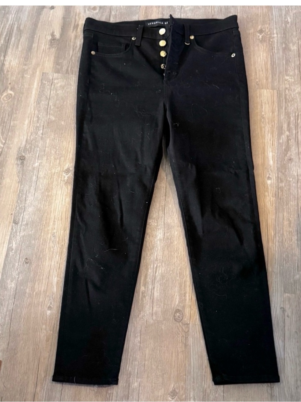 Veronica Beard black Debbie 10” Skinny